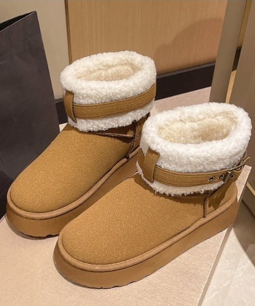 lilful（リルフル）の「ふわふわボア 厚底ベルトムートンショートブーツ（ブーツ・レディース・ブラック/ブラウン・M/L）」の20枚目の写真