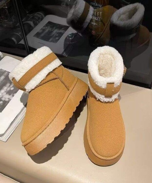 lilful（リルフル）の「ふわふわボア 厚底ベルトムートンショートブーツ（ブーツ・レディース・ブラック/ブラウン・M/L）」の18枚目の写真