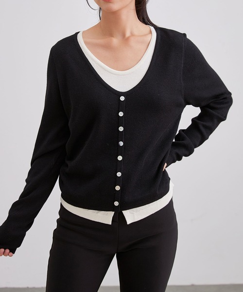 Lace Ladies(レースレディース)の「Vネック 配色 レイヤード風 ニット プルオーバー(ニット/セーター・レディース・ブラック/ダークグレー/ライトグレー/ブラウン・FREE)」の8枚目の写真