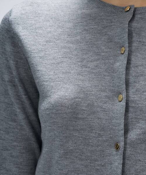 cloenc（クロエンス）の「【手洗い可】シルクカシミヤ混ベーシックニットカーディガン（カーディガン/ボレロ・レディース・ブラック系8/グレー系4/ホワイト系9/ブラウン系8・02）」の15枚目の写真