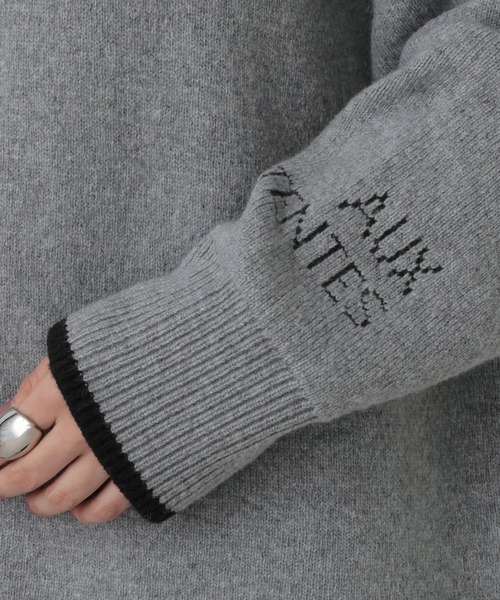 A part by（アパートバイ）の「【前後2WAY】ロゴニットプルオーバー（ニット/セーター・レディース・グレー系その他2/ブラック/イエロー系その他・FREE）」の4枚目の写真