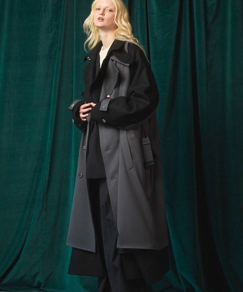 MAISON SPECIAL（メゾンスペシャル）の「《UNISEX》Layering Double Breasted Prime-Over Coat/レイヤリングダブルブレステッドプライムオーバーコート【MAISON SPECIAL/メゾンスペシャル】（トレンチコート・メンズ・チャコールグレー/ブラック・1/2）」の6枚目の写真