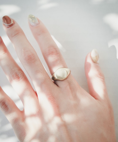 ARCHIVER(アーカイバ)の「【RES】【CALM(カーム)】BRASS Signet Ring(リング・レディース・ブラック/シルバー/ゴールド・11号/15号/13号/9号)」の6枚目の写真