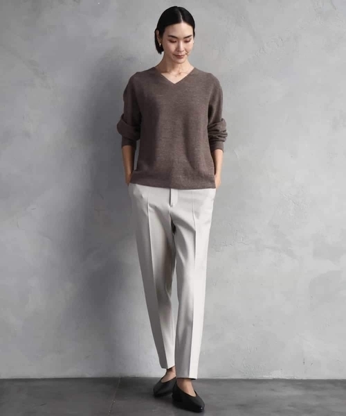 MICHEL KLEIN（ミッシェル・クラン）の「［定番素材］裏起毛ストレッチテーパードパンツ(機能素材)（その他パンツ・レディース・ブラック/ライトグレー/ベージュ/グレー・38/36）」の9枚目の写真