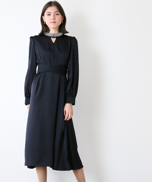 a lot of love(ア ロット オブ ラブ)の「ネックビジュー パーティードレス(ドレス・レディース・ブラック/ベージュ・M/L/XL/S)」の3枚目の写真