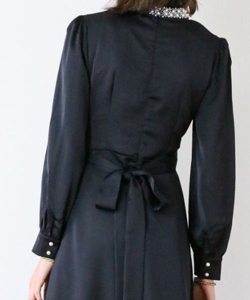 a lot of love(ア ロット オブ ラブ)の「ネックビジュー パーティードレス(ドレス・レディース・ブラック/ベージュ・M/L/XL/S)」の8枚目の写真