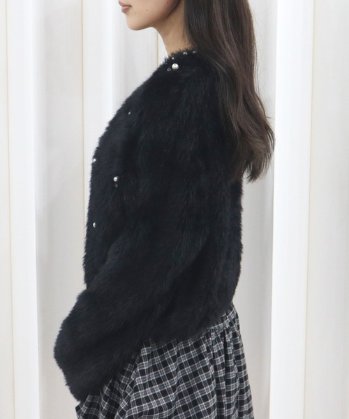 CECIL McBEE（セシルマクビー）の「パール＆ビジューシャギーニットプルオーバー（ニット/セーター・レディース・ホワイト/ベージュ/ブラック・MEDIUM）」の13枚目の写真