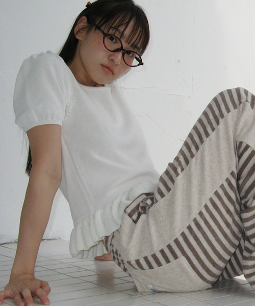 RONRON(ロンロン)の「PUFF SLEEVE RUFFLE KNIT IVORY(Tシャツ/カットソー・レディース・その他・FREE)」の5枚目の写真