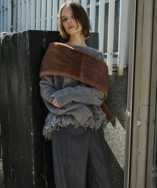 LE CIEL BLEU（ルシェルブルー）の「フリンジヘムプルオーバー / Fringe-Hem Pullover（ニット/セーター・レディース・ホワイト/ブラック/グレー・36）」の7枚目の写真