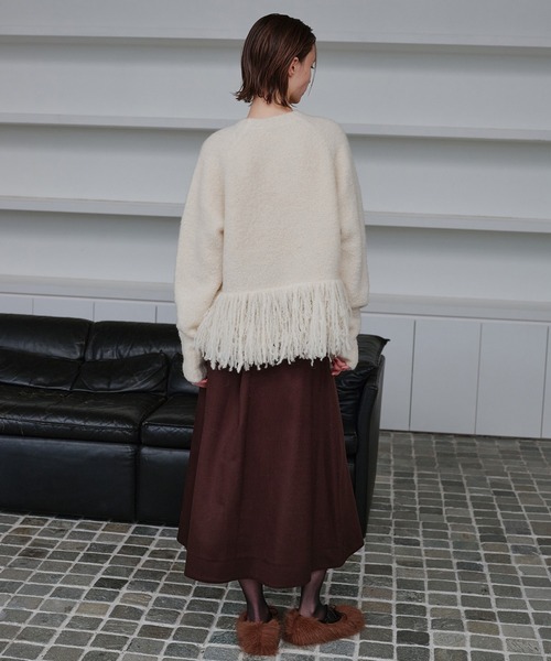 LE CIEL BLEU（ルシェルブルー）の「フリンジヘムプルオーバー / Fringe-Hem Pullover（ニット/セーター・レディース・ホワイト/ブラック/グレー・36）」の17枚目の写真