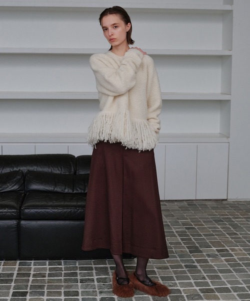 LE CIEL BLEU（ルシェルブルー）の「フリンジヘムプルオーバー / Fringe-Hem Pullover（ニット/セーター・レディース・ホワイト/ブラック/グレー・36）」の19枚目の写真