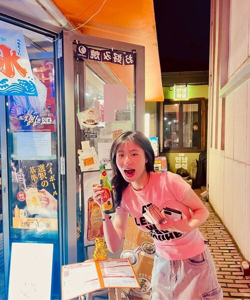YOUHEE(ユヒ)の「LETTERING T-SHIRT PINK(Tシャツ/カットソー・レディース・その他・FREE)」の9枚目の写真