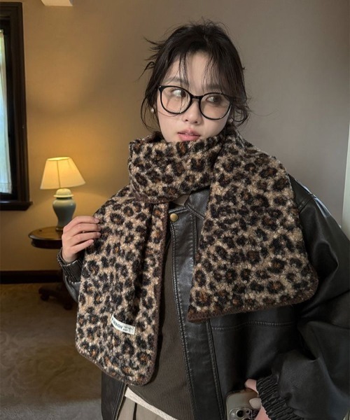 セール】ヒョウ柄もこもこマフラー（マフラー）｜ViViDAY（ビビデー