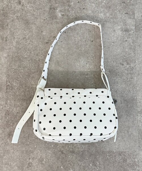 CPCM(シーピーシーエム)の「ターンロックダブルベルトレザーバッグ(トートバッグ・レディース・ブラウン/ブラウン系その他/ブラック/シルバー/ブラック系その他/ホワイト系その他・FREE)」の13枚目の写真