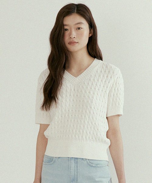 v-neck cable knit top-ivory
