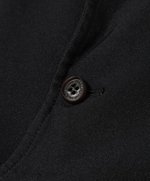 COMME des GARCONS HOMME(コム デ ギャルソン・オム)の「POLYESTER GARMENT-DYED CLASSIC JACKET(テーラードジャケット・メンズ・ブラック・XS/S/M/L)」の4枚目の写真