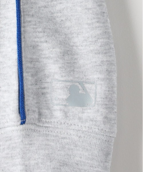 Right-on(ライトオン)の「MLB(エムエルビー)【メンズ】刺繍ロゴスウェットプルオーバー(スウェット・メンズ・ブラック/グレー/ブラウン・M/L/XL)」の13枚目の写真