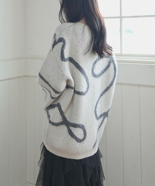 archives（アルシーヴ）の「ニュアンスＪＱミドルニットプルオーバー（ニット/セーター・レディース・アイボリー/グレー/チャコールグレー・MEDIUM）」の8枚目の写真