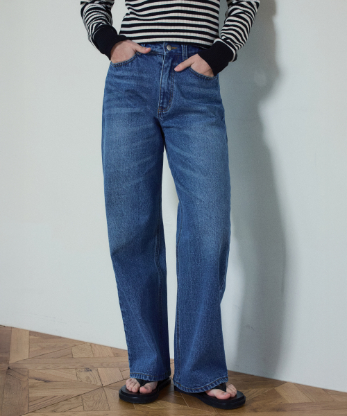 WEDNESDAYOASISFORWOMEN(ウェンズデー オアシス フォー ウーマン)の「W/リラックスドキャットウォッシュデニムパンツ_Blue(WC25-PT02)(デニムパンツ・レディース・ブルー・SMALL/MEDIUM)」の1枚目の写真