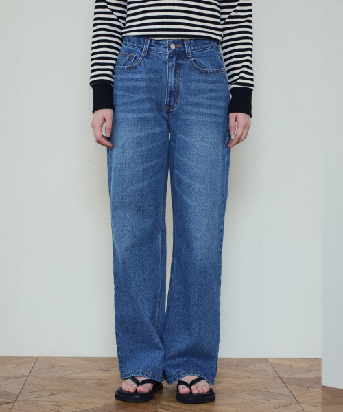 WEDNESDAYOASISFORWOMEN(ウェンズデー オアシス フォー ウーマン)の「W/リラックスドキャットウォッシュデニムパンツ_Blue(WC25-PT02)(デニムパンツ・レディース・ブルー・SMALL/MEDIUM)」の2枚目の写真