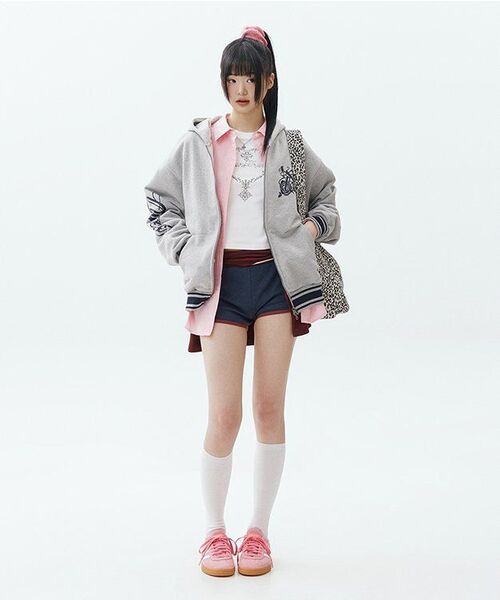 NYXX（エヌワイエックスエックス）の「EMBLEM PRINTING HOOD ZIP-UP GRAY（パーカー・レディース・その他・FREE）」の7枚目の写真