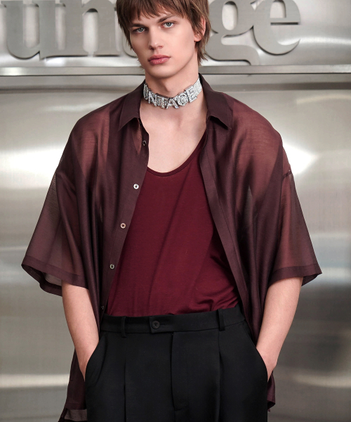 UNTAGE（アンテージ）の「セミシア半袖シャツ[Burgundy(UNISEX)]_UTS-SS61（シャツ/ブラウス・メンズ・その他・MEDIUM/LARGE）」の2枚目の写真