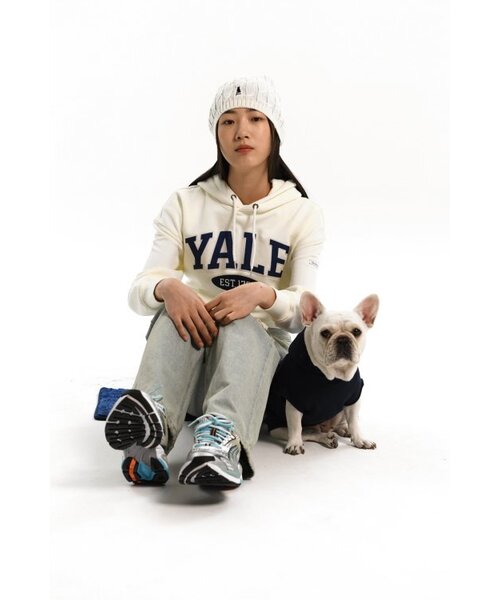 YALE（イェール）の「ツートンアーチクロップフード_アイボリー（パーカー・レディース・その他・SMALL/MEDIUM）」の11枚目の写真