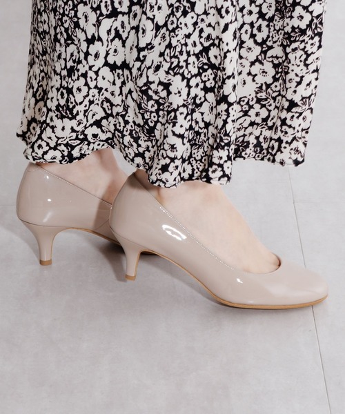 HIMIKO（ヒミコ）の「【HIMIKO】ラウンドトゥパンプス/661109（パンプス・レディース・ブラック/ピンクベージュ/シルバー・26.0cm/25.5cm/25.0cm/24.5cm/24.0cm/23.5cm/23.0cm/22.5cm/22.0cm/21.5cm）」の4枚目の写真
