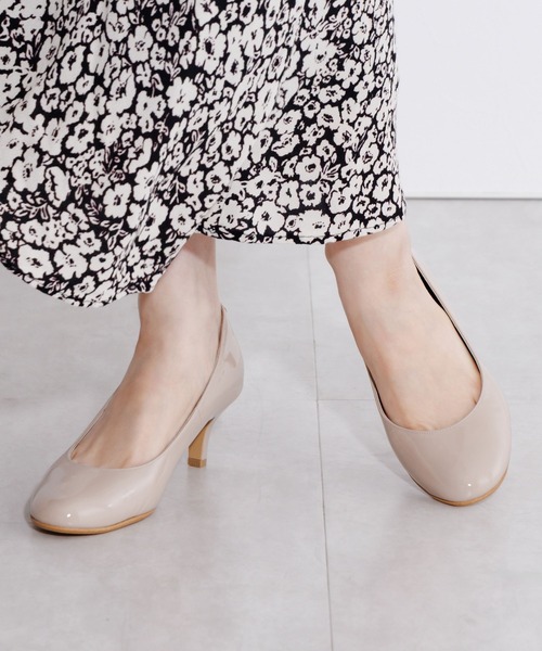 HIMIKO（ヒミコ）の「【HIMIKO】ラウンドトゥパンプス/661109（パンプス・レディース・ブラック/ピンクベージュ/シルバー・26.0cm/25.5cm/25.0cm/24.5cm/24.0cm/23.5cm/23.0cm/22.5cm/22.0cm/21.5cm）」の6枚目の写真