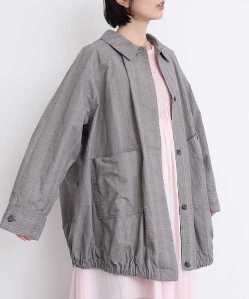 l'atelier du savon（アトリエドサボン）の「ブルゾンみたいなきもちのステンコート（ステンカラーコート・レディース・ベージュ/チェック・FREE）」の2枚目の写真