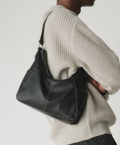 Adoon plain(アドーンプレーン)の「One-Shoulder Half-Moon Bag / ワンショルダーハーフムーンバッグ 【新色追加】(ハンドバッグ・メンズ・ブラック/ブラウン・FREE)」の17枚目の写真