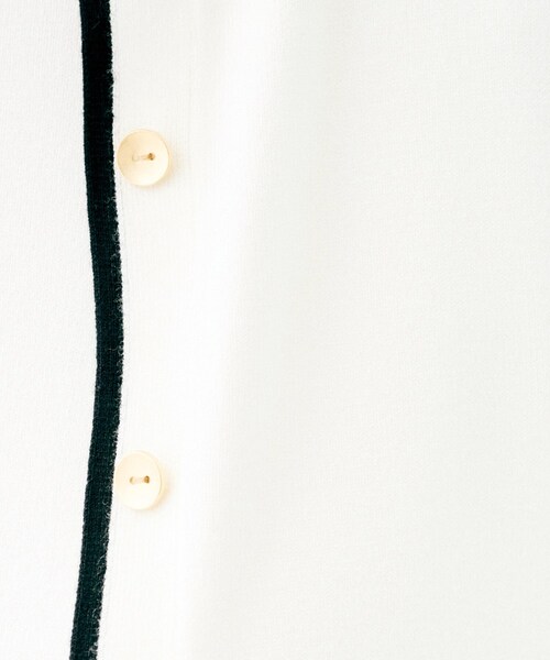 UNTITLED(アンタイトル)の「【アンサンブル可/洗える】ウォームスパン カーディガン(カーディガン/ボレロ・レディース・ブルー系その他/ホワイト系7/ブラック系4/ライトグレー系4/レッド系1・48/00/02/04/44)」の19枚目の写真