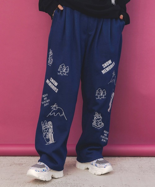 ScoLar Parity（スカラーパリティ）の「353129：ラビルとネコのスノーメモリー裏起毛パンツ（デニムパンツ・レディース・ブラック/ベージュ/ブルー・M）」の3枚目の写真