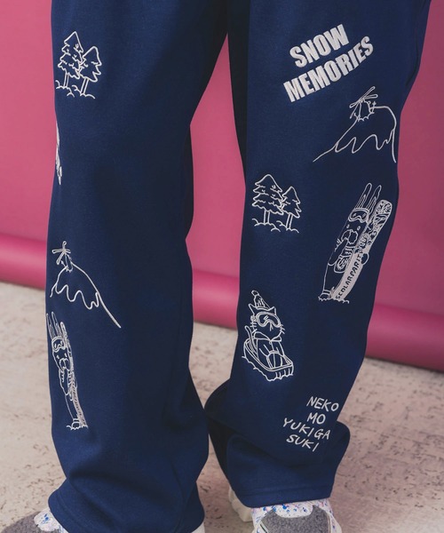 ScoLar Parity（スカラーパリティ）の「353129：ラビルとネコのスノーメモリー裏起毛パンツ（デニムパンツ・レディース・ブラック/ベージュ/ブルー・M）」の9枚目の写真