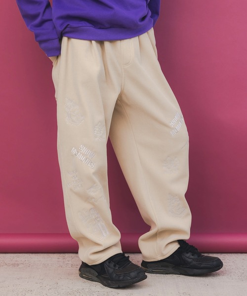 ScoLar Parity（スカラーパリティ）の「353129：ラビルとネコのスノーメモリー裏起毛パンツ（デニムパンツ・レディース・ブラック/ベージュ/ブルー・M）」の11枚目の写真