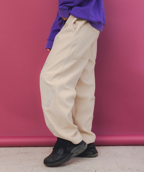 ScoLar Parity（スカラーパリティ）の「353129：ラビルとネコのスノーメモリー裏起毛パンツ（デニムパンツ・レディース・ブラック/ベージュ/ブルー・M）」の12枚目の写真