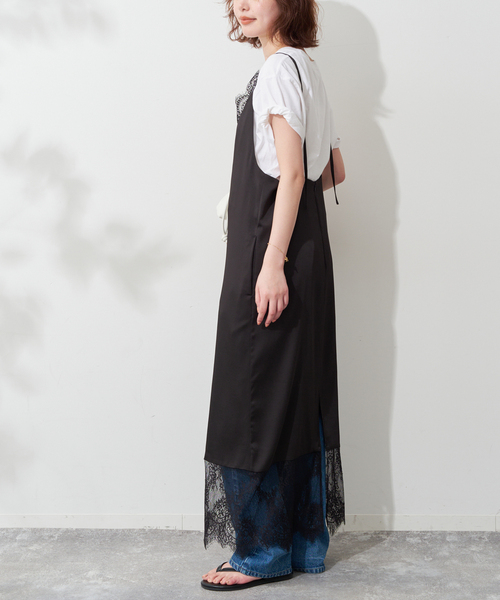 SLOBE IENA(スローブイエナ)の「《WEB限定カラー有り/追加》レースサテンワンピース(ワンピース・レディース・ブラック/アイボリー/ベージュ・FREE)」の13枚目の写真