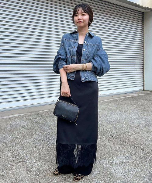SLOBE IENA(スローブイエナ)の「《WEB限定カラー有り/追加》レースサテンワンピース(ワンピース・レディース・ブラック/アイボリー/ベージュ・FREE)」の14枚目の写真