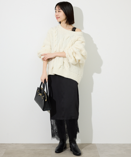 SLOBE IENA(スローブイエナ)の「《WEB限定カラー有り/追加》レースサテンワンピース(ワンピース・レディース・ブラック/アイボリー/ベージュ・FREE)」の19枚目の写真