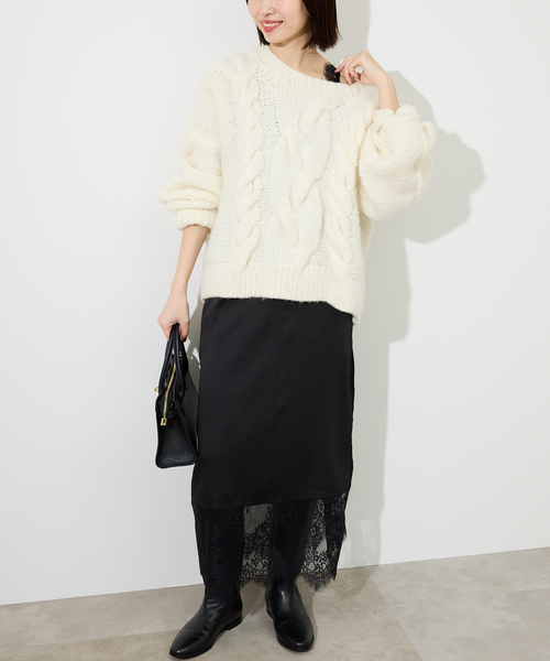 SLOBE IENA(スローブイエナ)の「《WEB限定カラー有り/追加》レースサテンワンピース(ワンピース・レディース・ブラック/アイボリー/ベージュ・FREE)」の21枚目の写真
