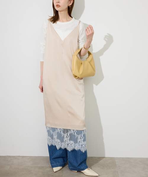 SLOBE IENA(スローブイエナ)の「《WEB限定カラー有り/追加》レースサテンワンピース(ワンピース・レディース・ブラック/アイボリー/ベージュ・FREE)」の5枚目の写真