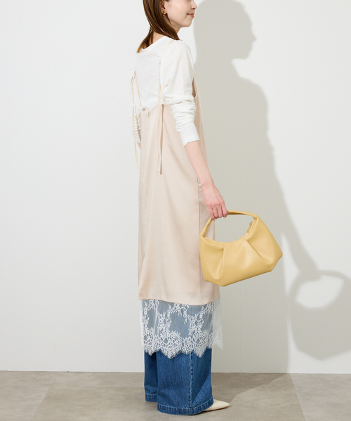 SLOBE IENA(スローブイエナ)の「《WEB限定カラー有り/追加》レースサテンワンピース(ワンピース・レディース・ブラック/アイボリー/ベージュ・FREE)」の6枚目の写真