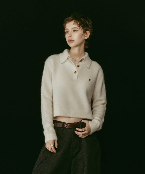 CONZ(コンズ)の「fox over polo-neck knit(ニット/セーター・レディース・ブラック/ベージュ/グレー・FREE)」の1枚目の写真