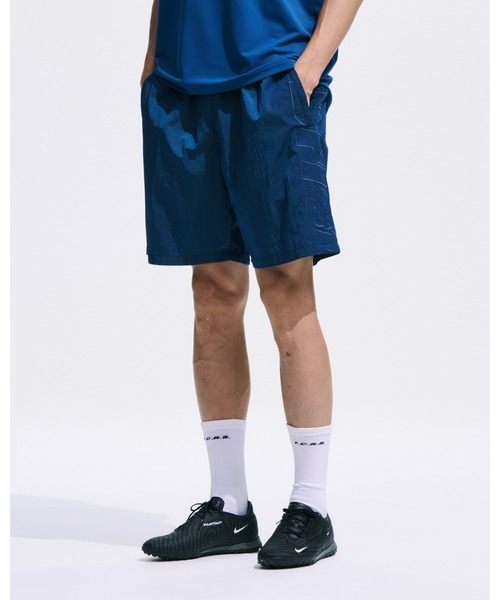 F.C.Real Bristol(エフシーレアルブリストル)の「BIG LOGO NYLON EASY SHORTS(その他パンツ・メンズ・ブラック/ブルー/レッド/オフホワイト・XX-LARGE/X-LARGE/LARGE/MEDIUM/SMALL)」の11枚目の写真