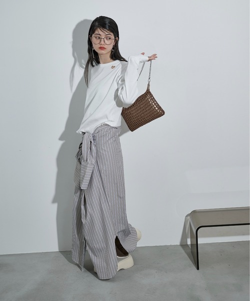 THE YOn(ザヨン)の「ラウンドヘムストライプシャツワンピース(シャツワンピース・レディース・ライム/ブラウン/チャコールグレー・FREE)」の15枚目の写真