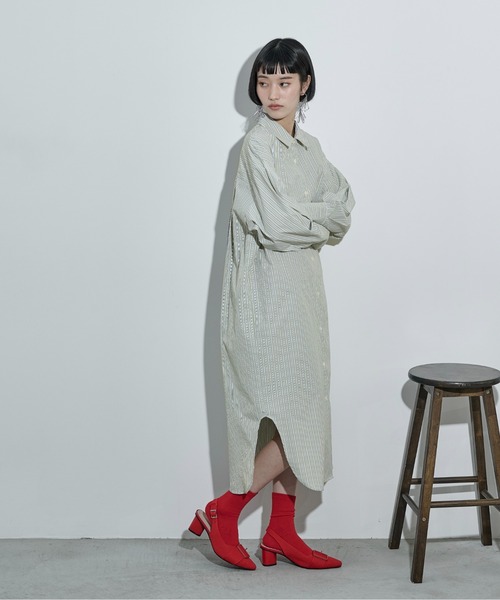 THE YOn(ザヨン)の「ラウンドヘムストライプシャツワンピース(シャツワンピース・レディース・ライム/ブラウン/チャコールグレー・FREE)」の6枚目の写真