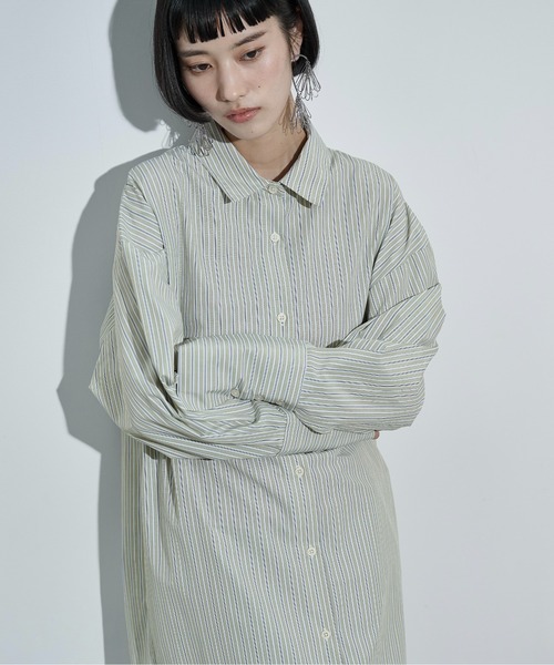 THE YOn(ザヨン)の「ラウンドヘムストライプシャツワンピース(シャツワンピース・レディース・ライム/ブラウン/チャコールグレー・FREE)」の9枚目の写真