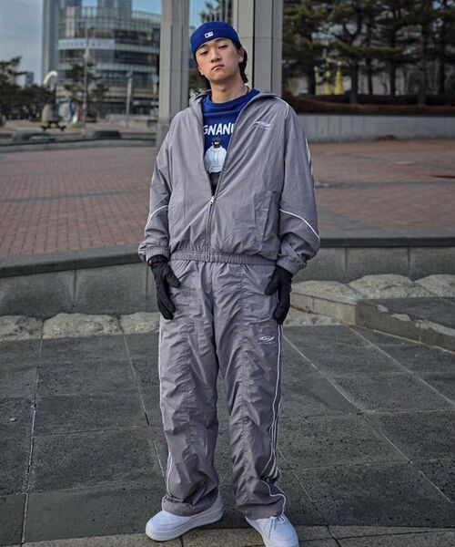 LMCの「PIPING LINE TRACK PANTS gray(スウェットパンツ・レディース・その他・S/M/L)」の5枚目の写真