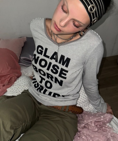 SHAGGIE(シャギー)の「Vネック細ボーダーロゴロンTEE(Tシャツ/カットソー・レディース・グリーン/レッド/グレー/ブラック・FREE)」の21枚目の写真