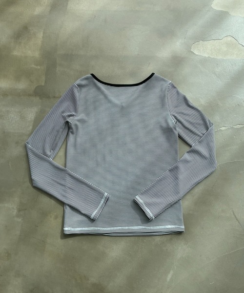 SHAGGIE（シャギー）の「Vネック細ボーダーロゴロンTEE（Tシャツ/カットソー・レディース・グリーン/レッド/グレー/ブラック・FREE）」の16枚目の写真